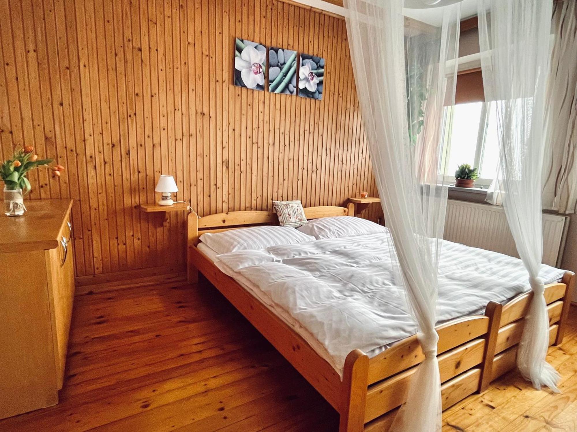 Vila Horsky Dum Kilian Medenec Exteriér fotografie